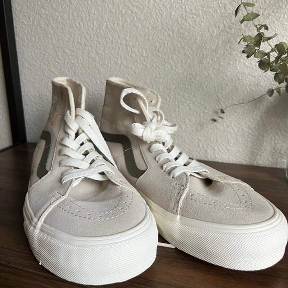 NWOT SK8-Hi Tapered VR3 Sneakers | Beige - Picture 2 of 5